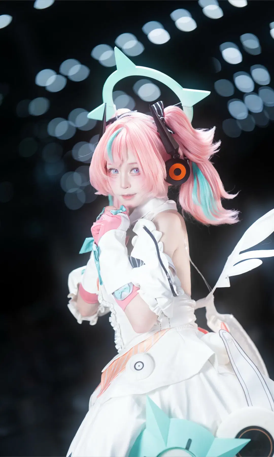 [Aria cosplay] The Pink-and-White Phantom in Zenless Zone Zero by 全麦小熊 - Image 3