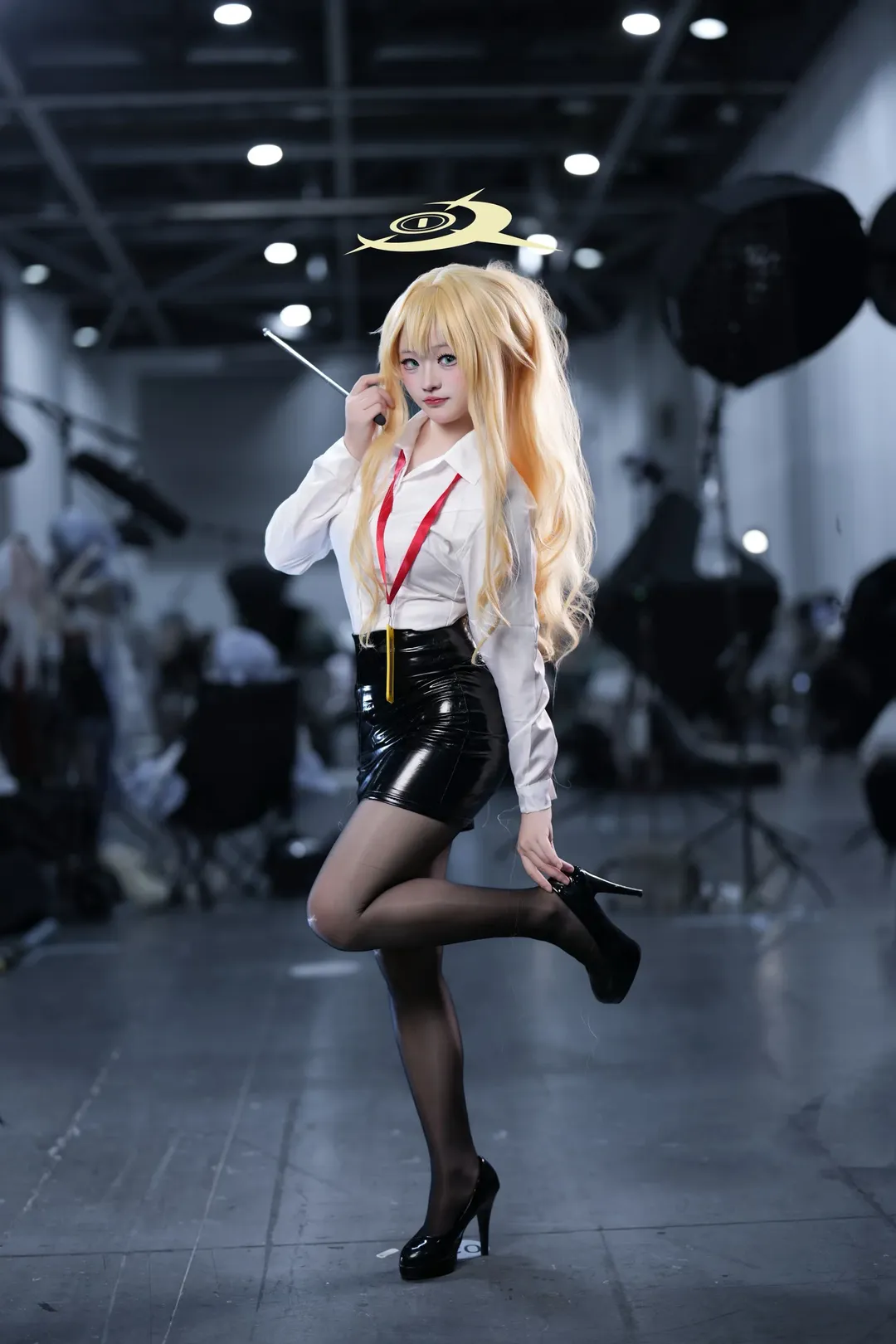 cosplay, 碧蓝档案, 笑面教授cos, 双马尾, 黑丝高跟鞋