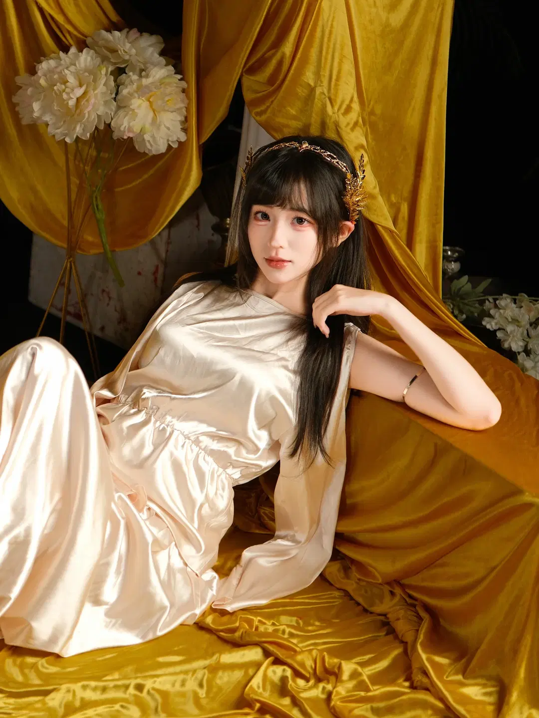 【Teio cosplay】Classical Style Crossplay Record Set in the 3rd Millennium (M3) on Terra (Golden-toned backdrop) by Cryengine15 - Image 2
