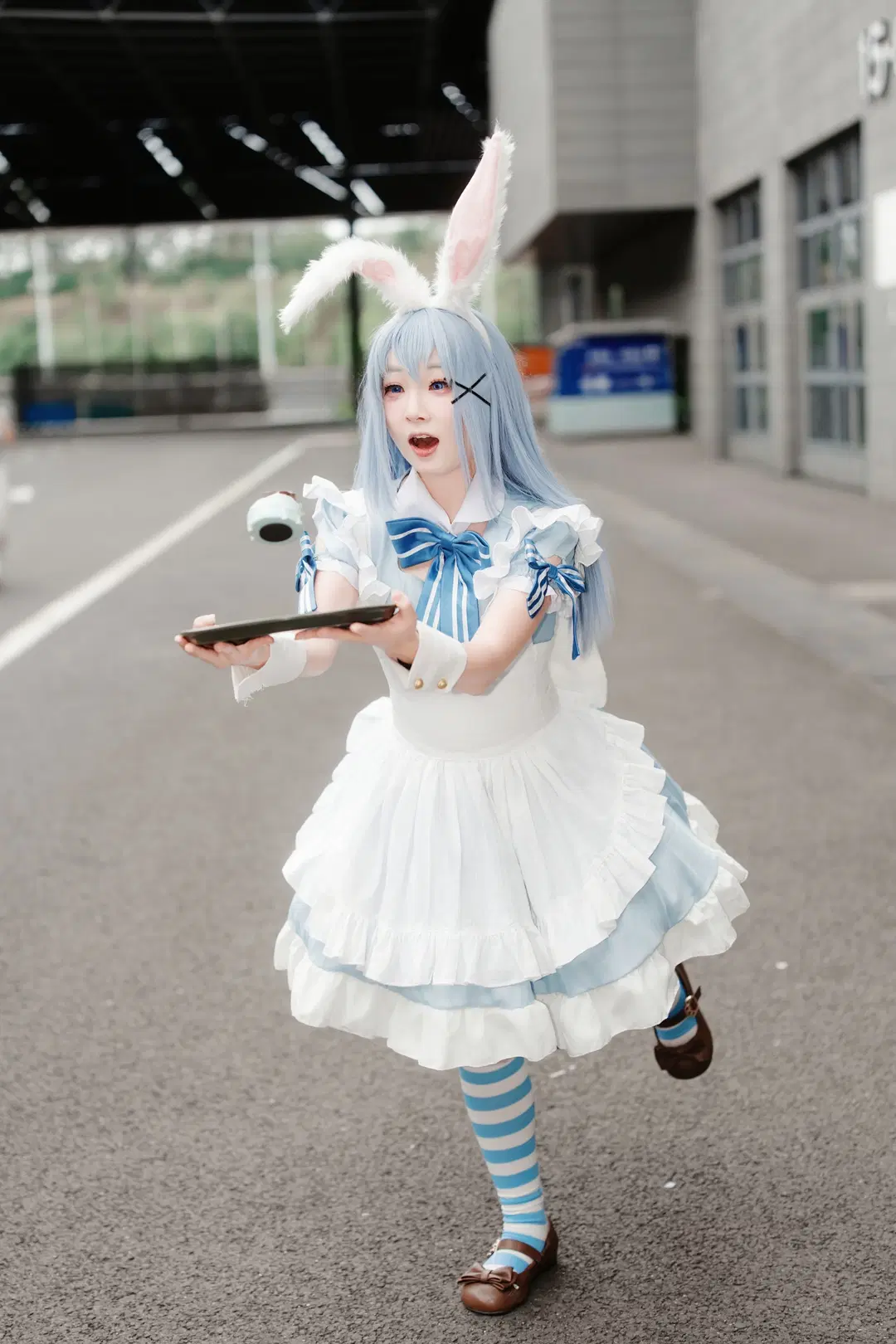 [Kafū Chino cosplay] Is the Order a Rabbit? Alice style and the Giant Spoon by 喵蛋poi - Image 6