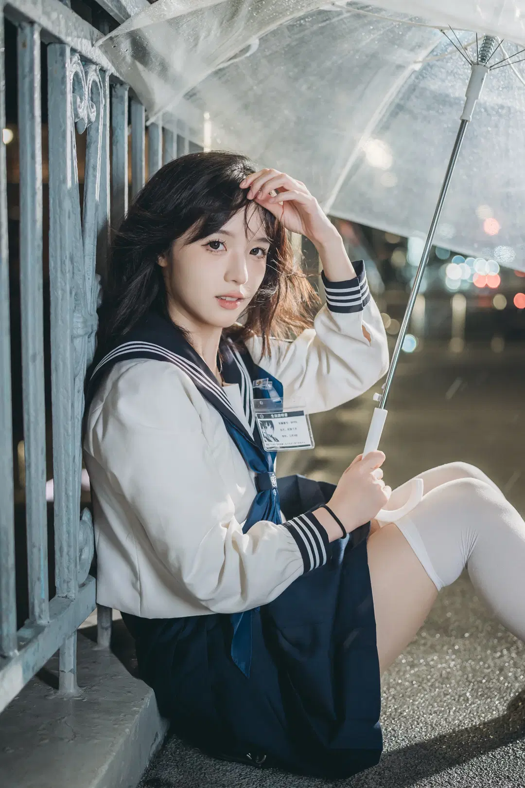 【JK uniform photoshoot】Rainy Night Atmosphere JK Uniform Photoshoot: A Perfect Match of Clear Umbrella Photography and White Over-the-Knee Socks by 吶魄罗 - Image 12