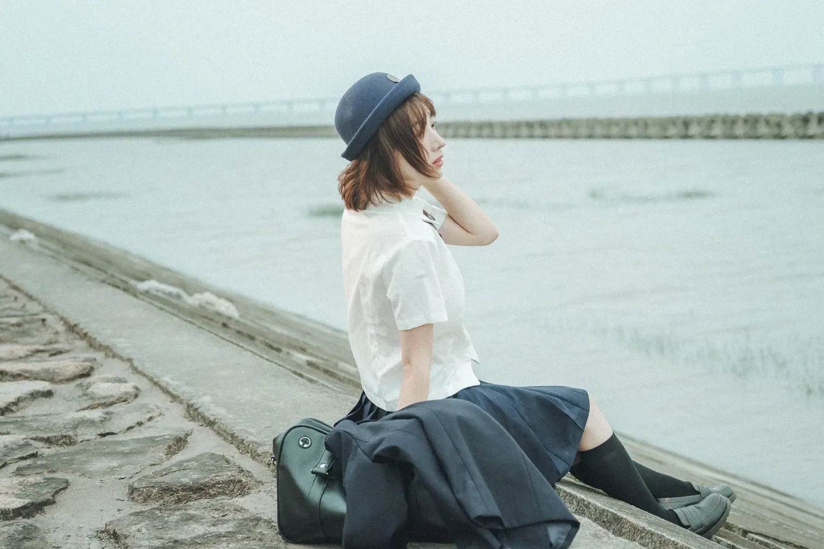 [JK uniform] Sea Breeze and JK uniform: Freezing an Artsy Moment for a Seaside photoshoot by 吶魄罗 - Image 3
