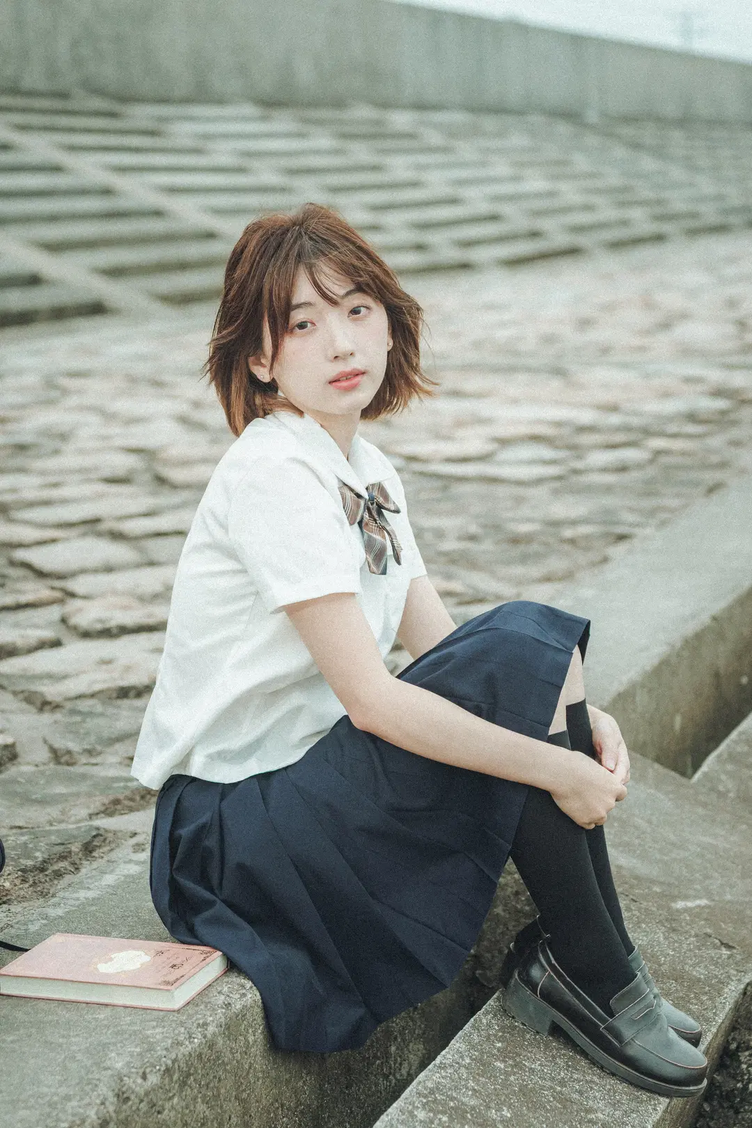 JK制服, 人像摄影, 海边写真, 黑丝, 胶片摄影