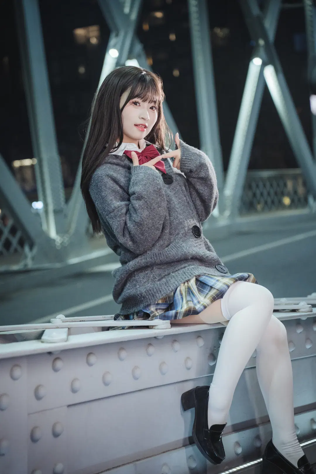 Night Portrait in JK Outfit: Quiet Moments Weaving Across Zhejiang Road Bridge by 吶魄罗 - Image 10