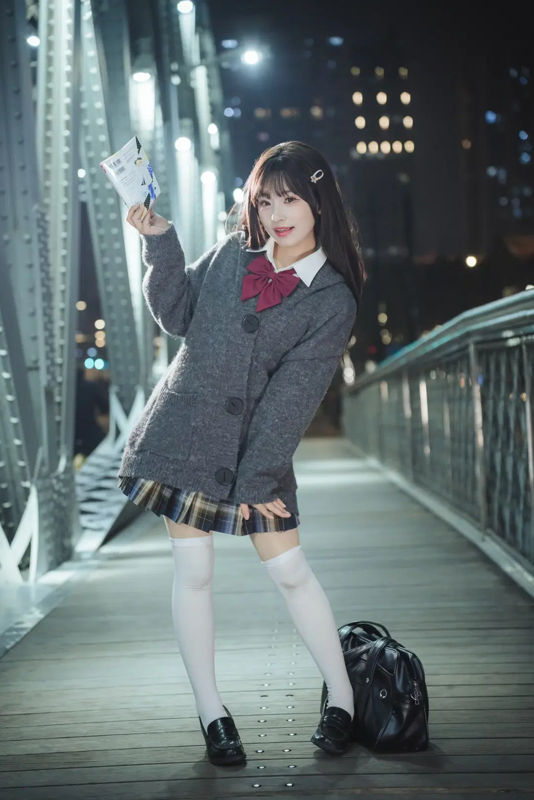 Night Portrait in JK Outfit: Quiet Moments Weaving Across Zhejiang Road Bridge by 吶魄罗 - Image 3