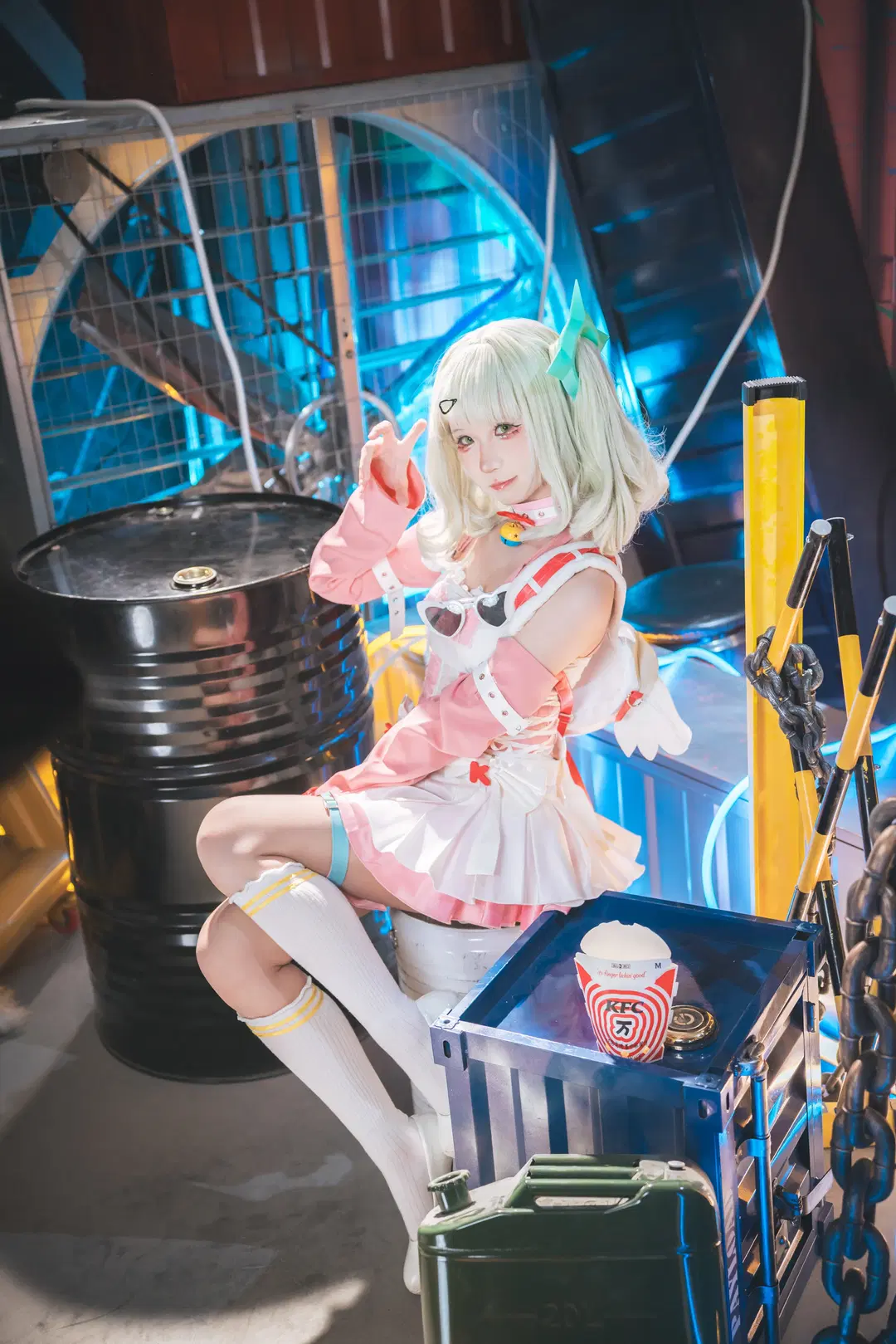 [Sunna cosplay] Zenless Zone Zero Angels of Delusion Little Cake in an industrial setting by 吶魄罗 - Image 6
