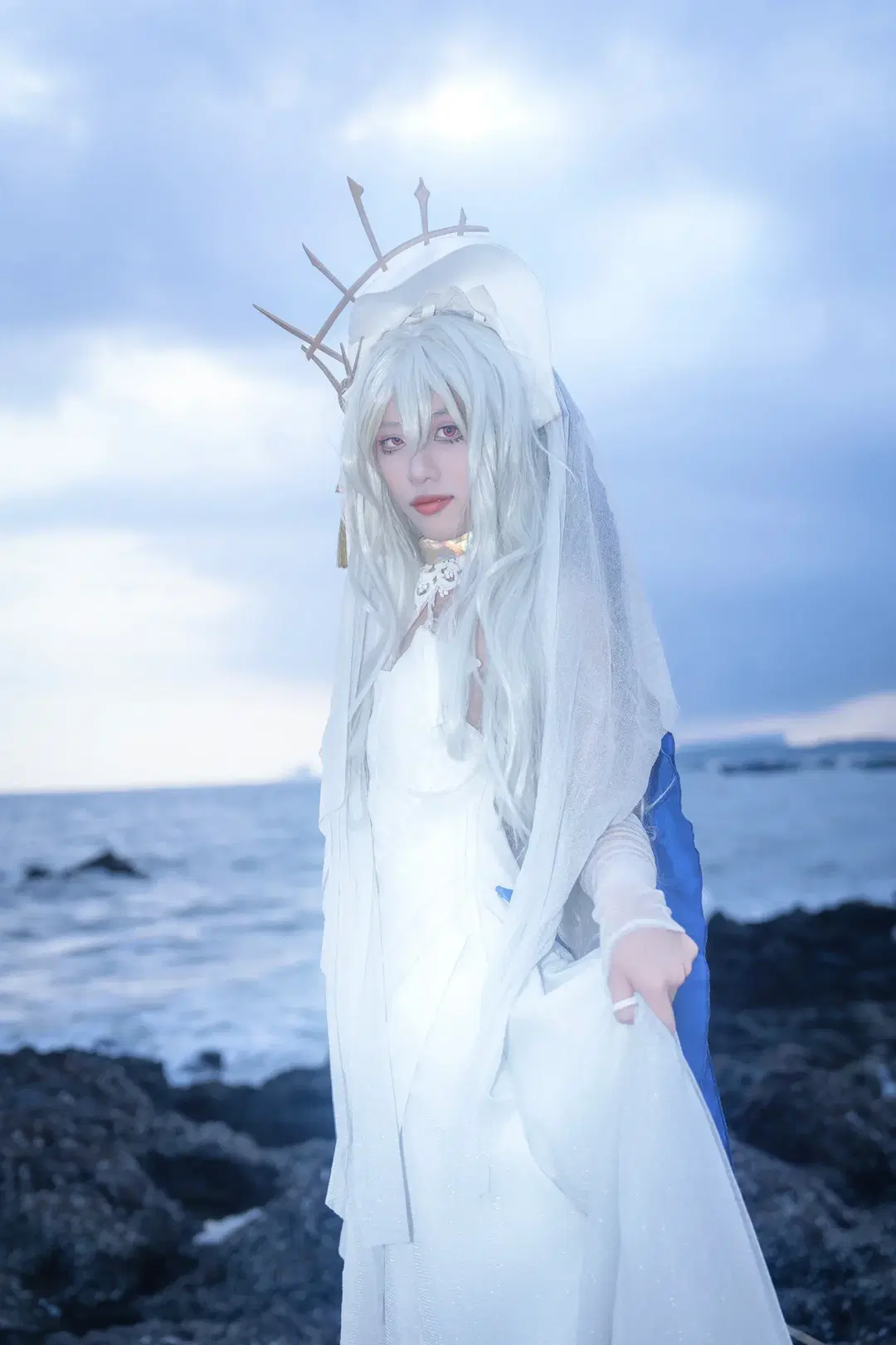 归溟幽灵鲨cos 明日方舟海边氛围感正片 - 叙拉古黑帮尚雪兔 - 第9张