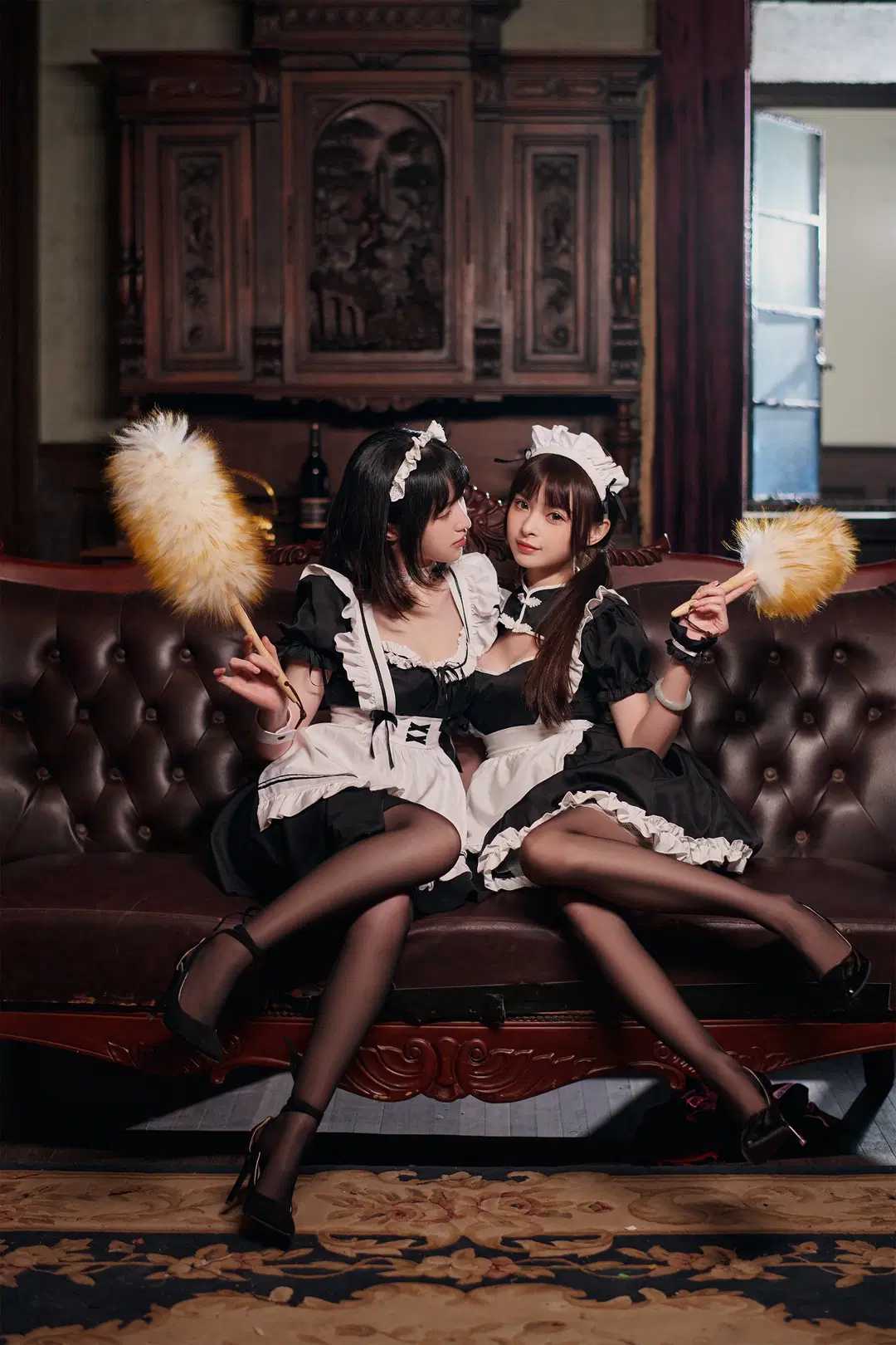 【メイド服】ダーク調レトロ空間のペア撮影、黒ストッキングとハイヒールが織りなす美の交錯 - 小蓝同学摄影会 - 6枚目