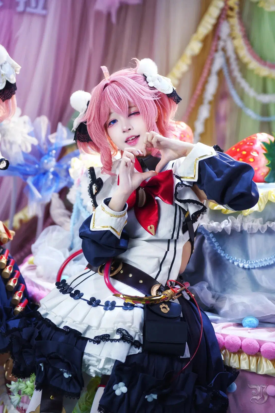 BW Day 3 typhoon in Shanghai: Booth Techwear cosplay and maid outfit roam-and-shoot Convention photos by 跃动的小黑马 - Image 8