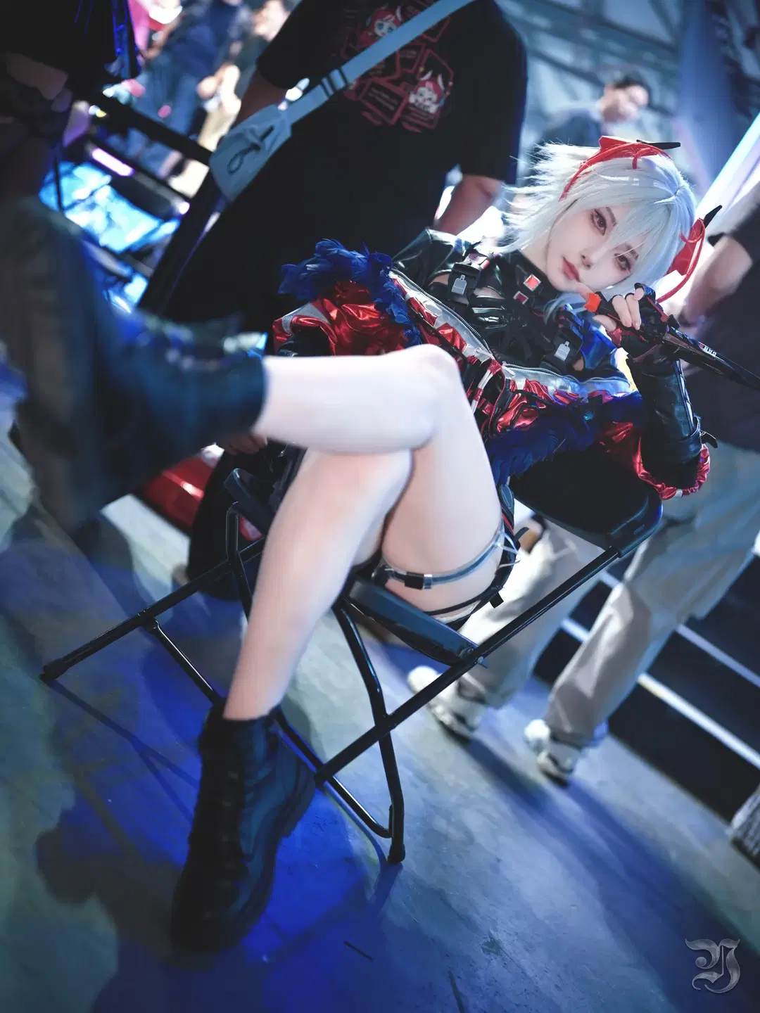 【麦晓雯cos】三角洲行动 x 明日方舟 战术狂欢 - 跃动的小黑马 - 第8张