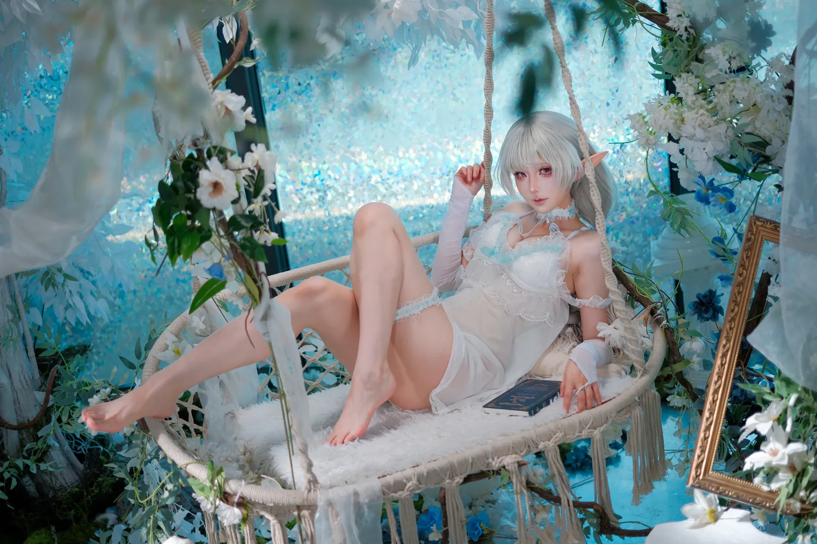 アズールレーン, エヴァーソン コスプレ, コスプレ撮影, エルフ耳コスプレ, 白いレースのパジャマ - 2枚目