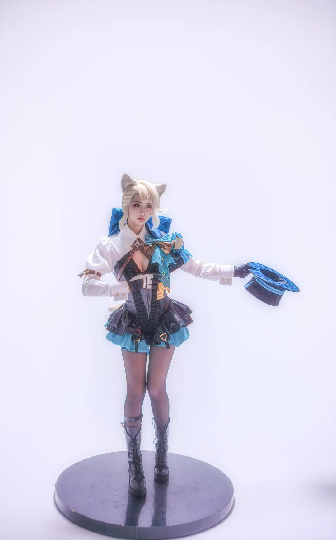 【琳妮特cos】原神魔術師少女，黑絲與撲克牌的完美結合 - 神父 - 第3張
