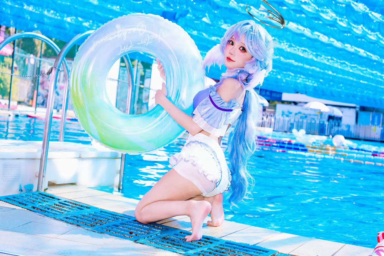 【知更鸟cos】崩坏星穹铁道知更鸟同人泳装，夏日泳池里的清凉光影 - 摄影小超 - 第6张