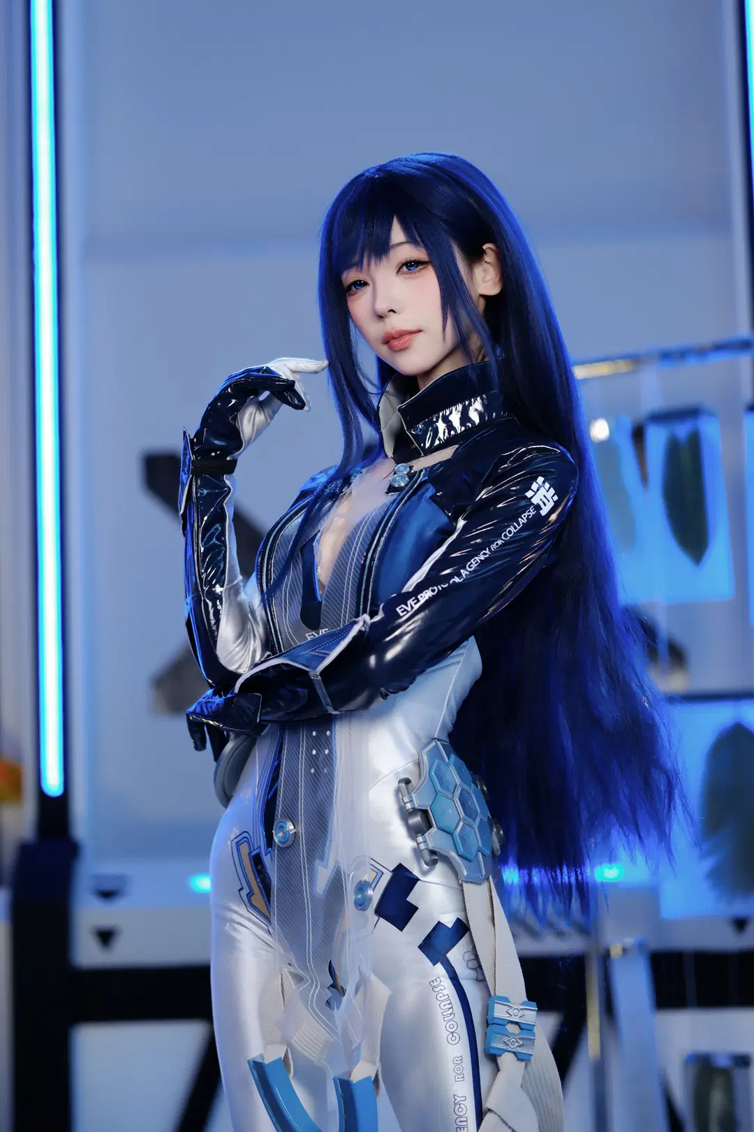 [Raven cosplay] The Chilling Allure Where Stellar Blade Collides with NIKKE by Tsubaki - Image 6