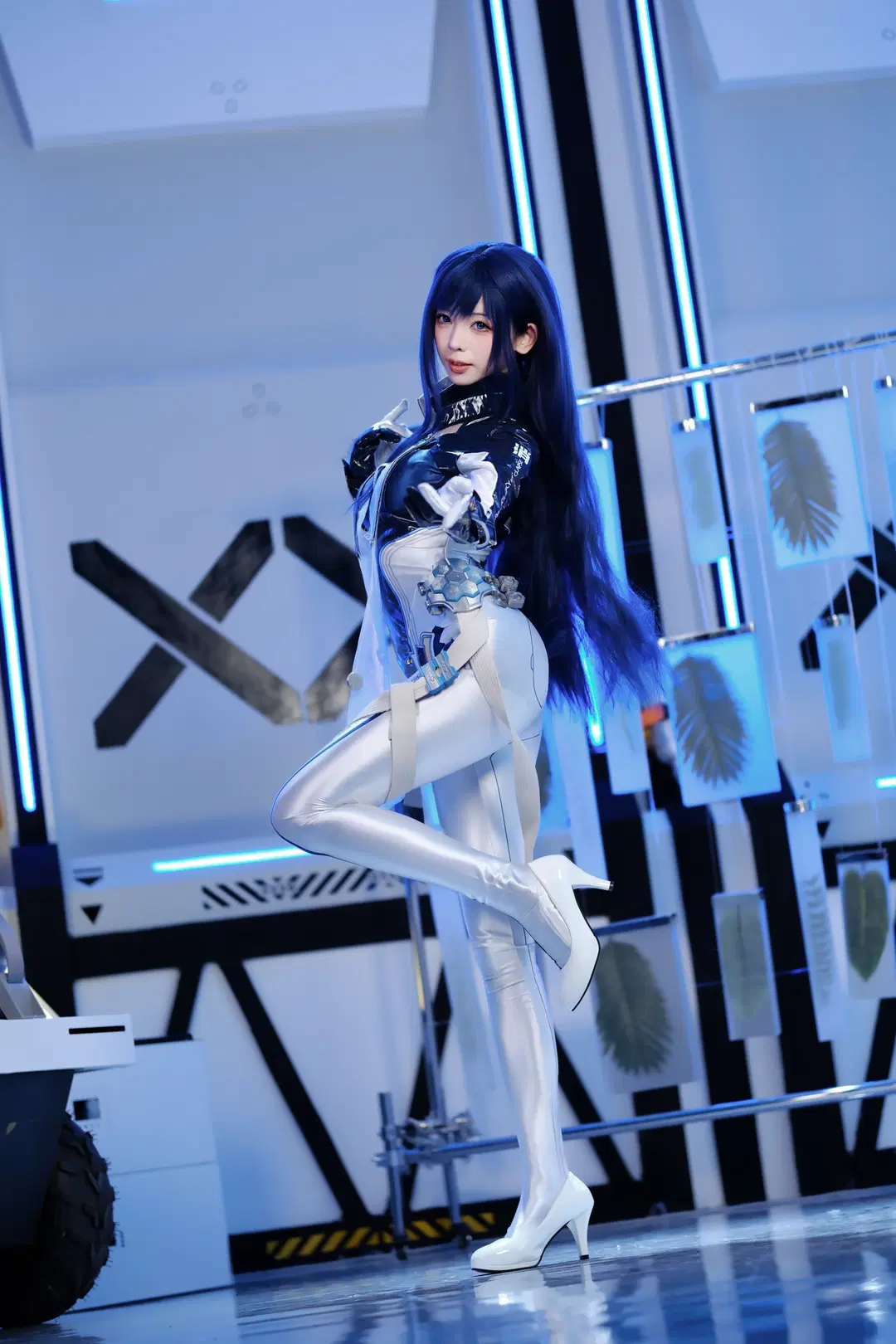[Raven cosplay] The Chilling Allure Where Stellar Blade Collides with NIKKE by Tsubaki - Image 7