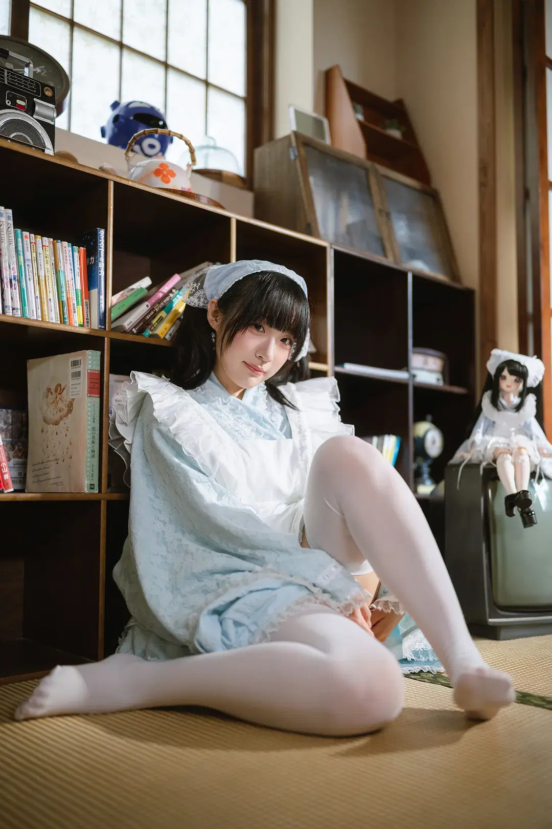 Mint White Chocolate Themed Photoshoot: Luminous Wooden Cabin Paired with Pale Blue Dress and White Stockings by HIRO_午饭饭 - Image 12