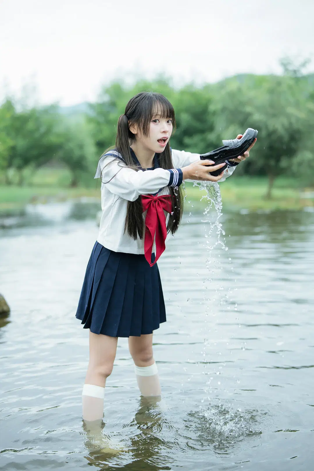 雨中的水手服：溪流與透明傘的外景拍攝 - HIRO_午饭饭 - 第18張