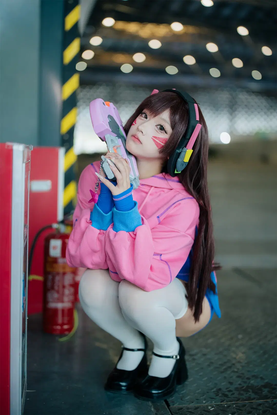 『オーバーウォッチ』D.Vaコスプレ、人混みを避けてPI館の展望窓を独占 - HIRO_午饭饭 - 11枚目