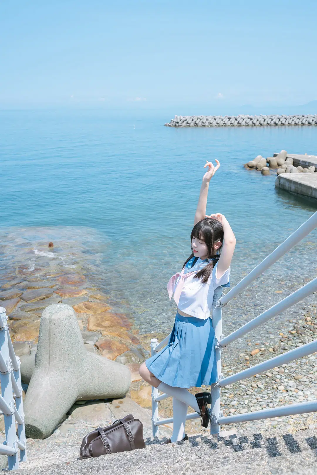 海边水手服双马尾，正午顶光下的日系氛围感写真 - HIRO_午饭饭 - 第7张