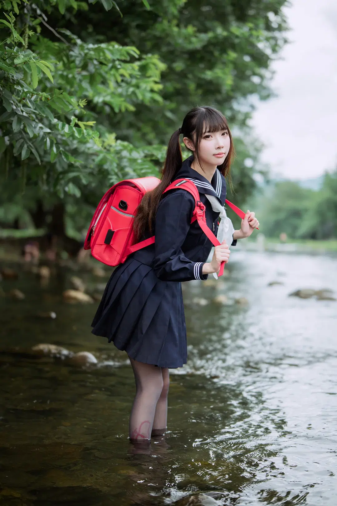 安吉的夏天，溪水里的水手服和黑丝 - HIRO_午饭饭 - 第2张