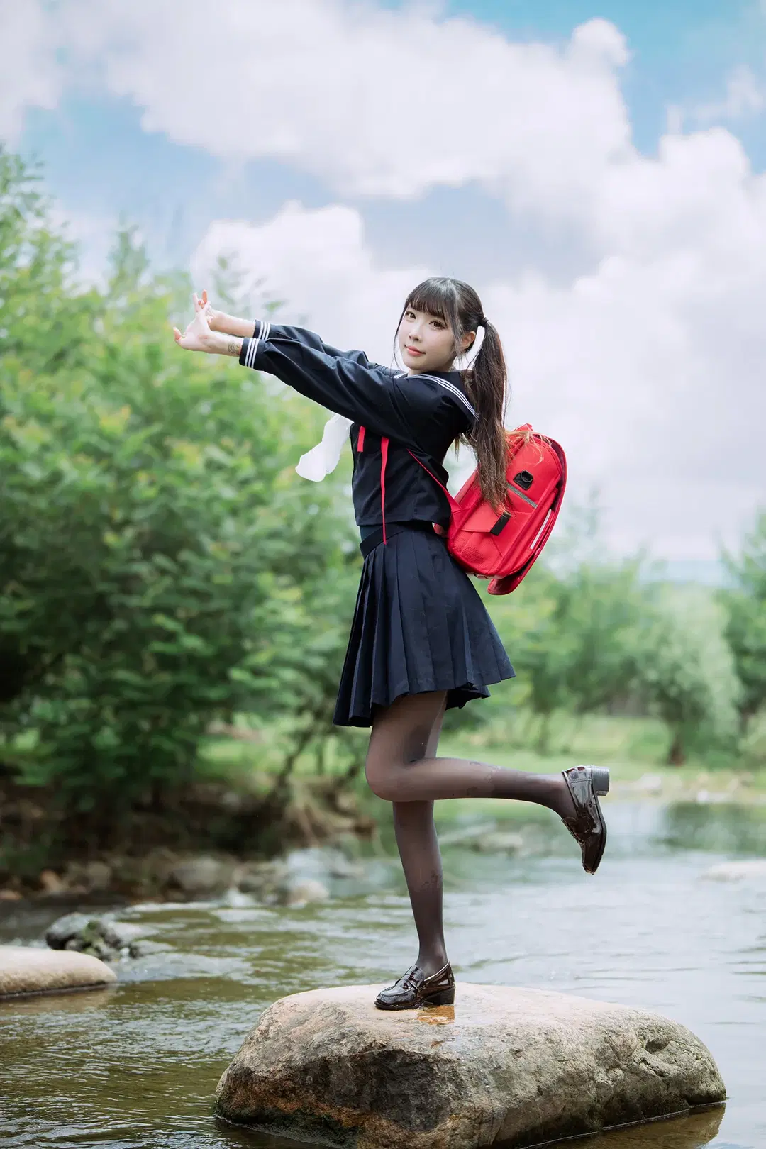 安吉的夏天，溪水里的水手服和黑丝 - HIRO_午饭饭 - 第8张