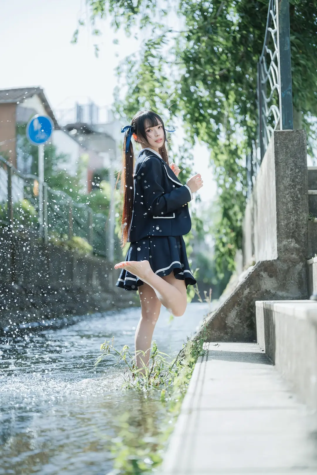 JK制服, 唯卓仕鏡頭, 黑色絲襪, 溯溪玩水, 尼康Z5II - 第1張