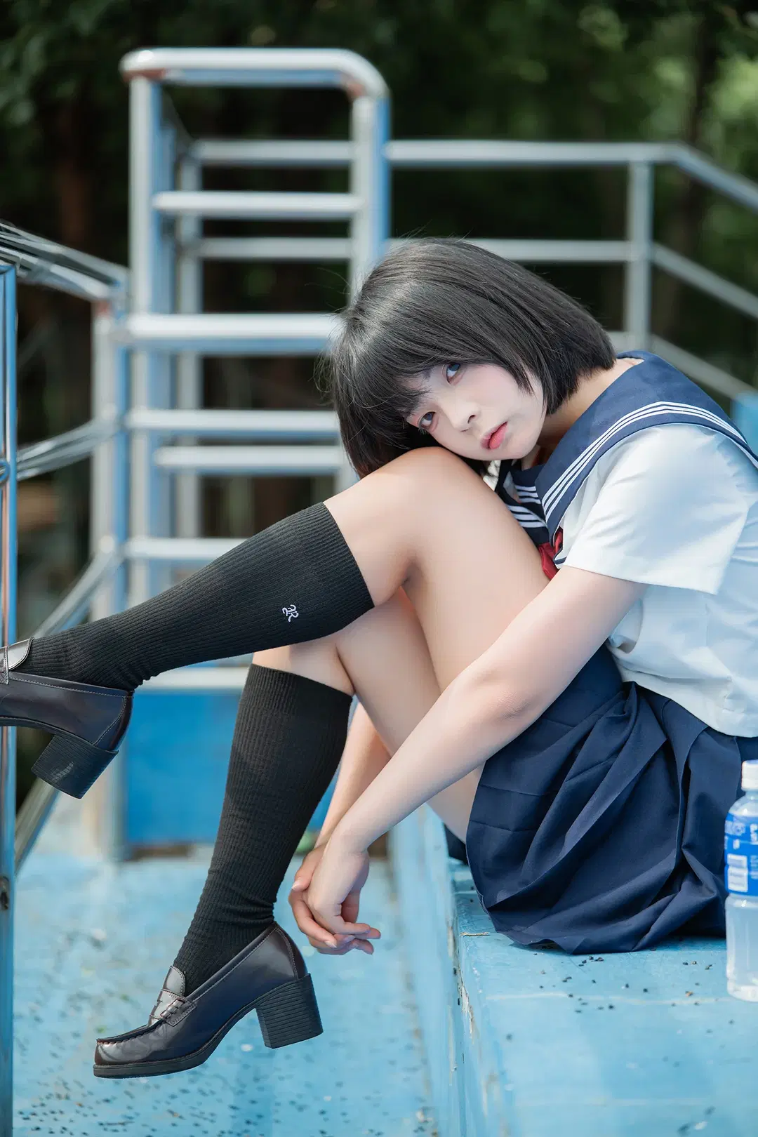 JK制服, 水手服, 日系写真, 黑色及膝袜, 短发女生