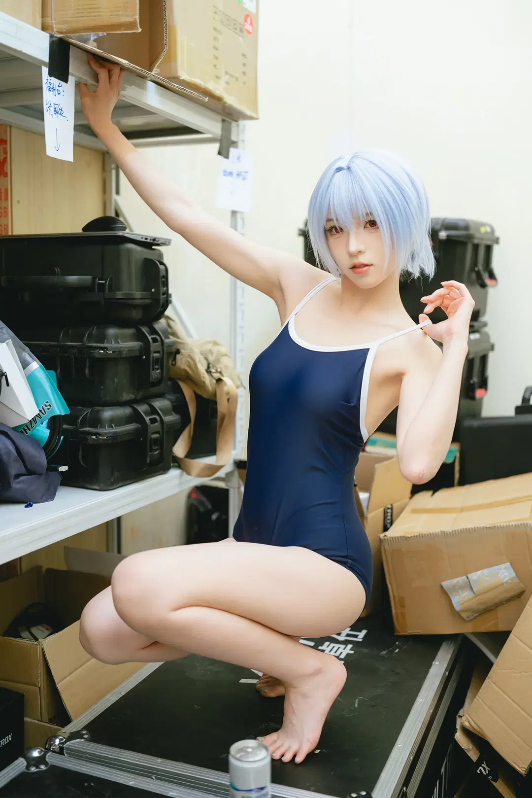 倉庫での青髪ショートと二次元ワンピース水着の撮影後記 - HIRO_午饭饭 - 4枚目