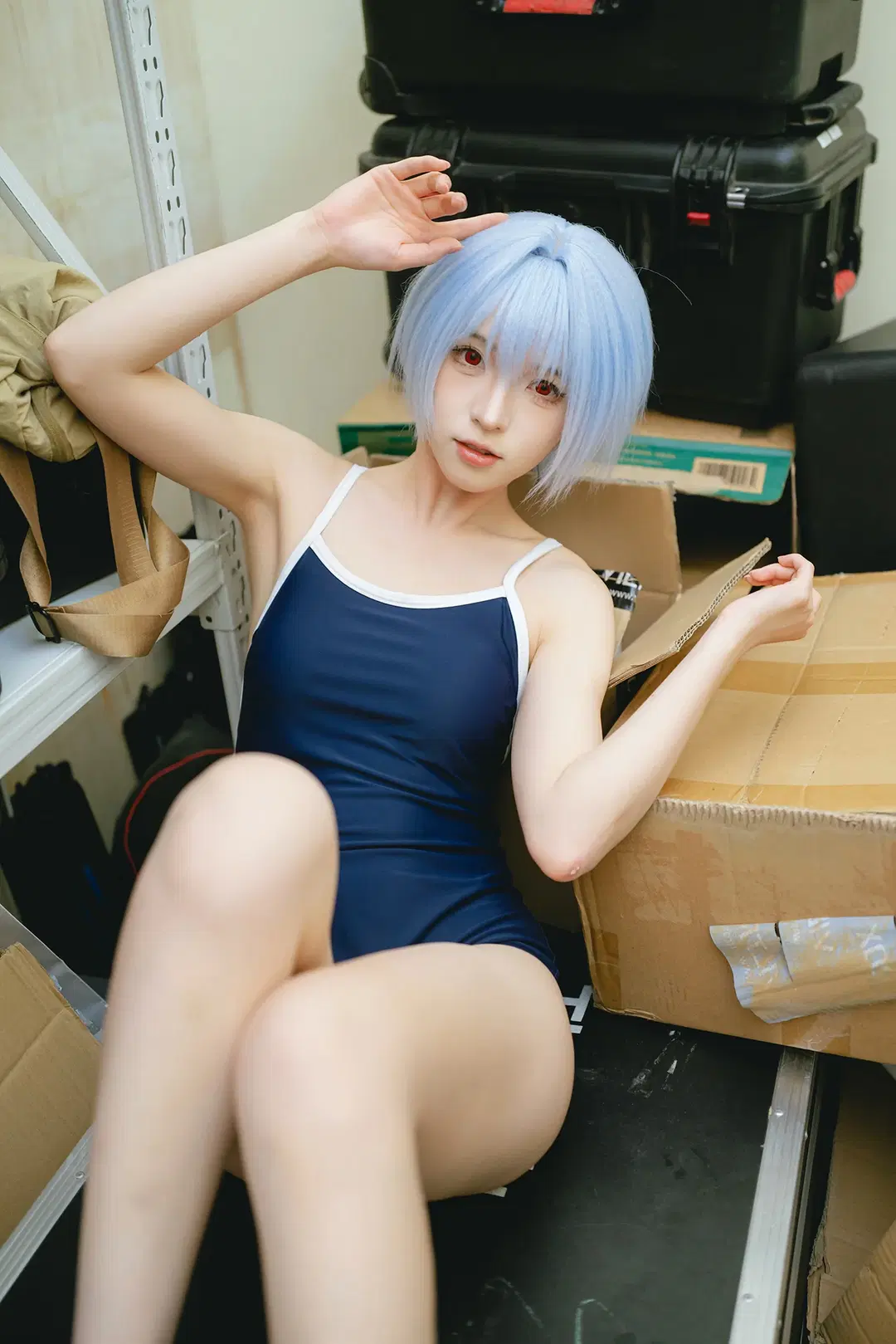倉庫での青髪ショートと二次元ワンピース水着の撮影後記 - HIRO_午饭饭 - 8枚目