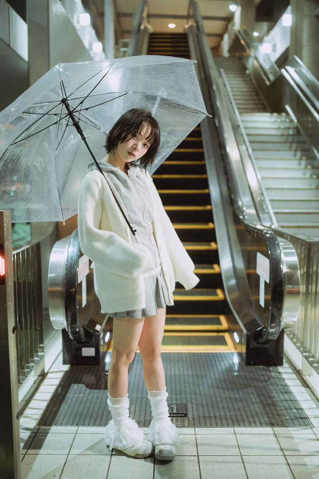 高松灯cos 雨夜电话亭氛围感写真 - HIRO_午饭饭 - 第14张