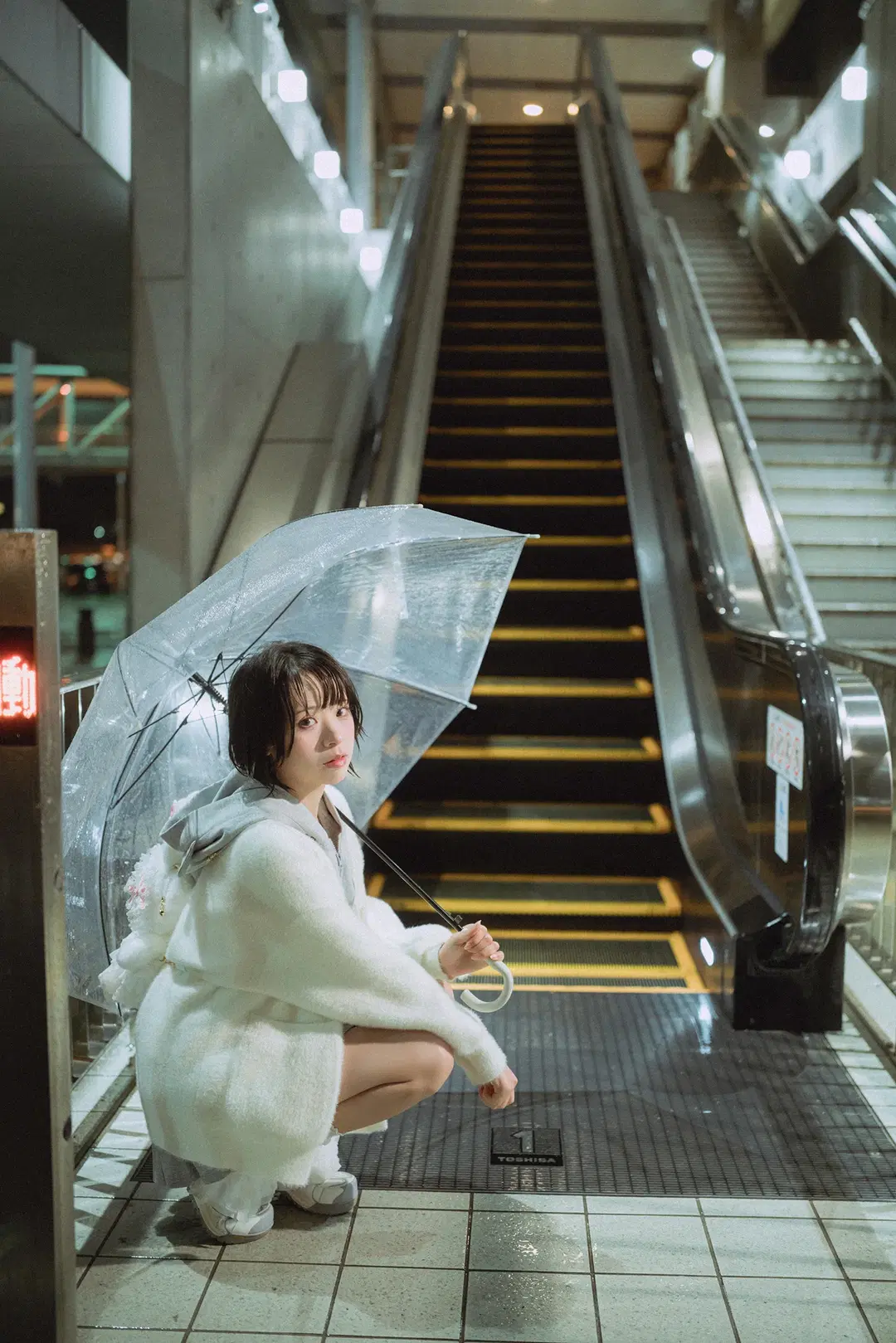 高松灯cos 雨夜电话亭氛围感写真 - HIRO_午饭饭 - 第16张