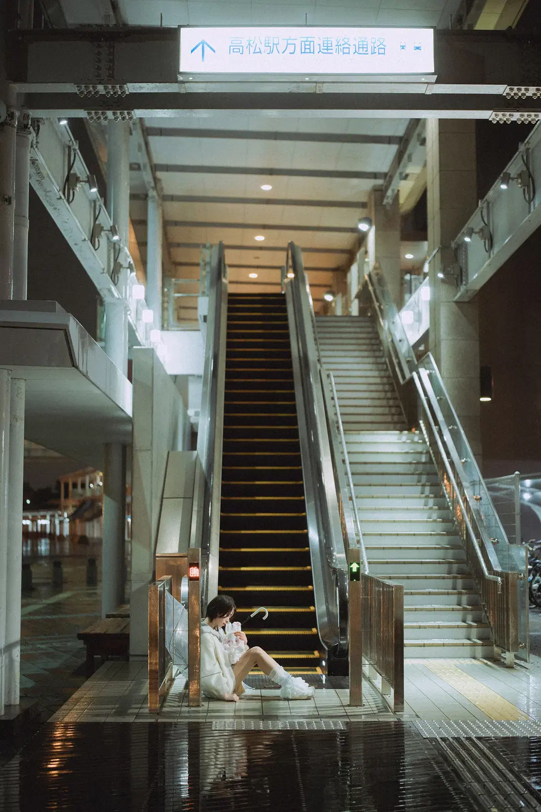 高松灯cos 雨夜电话亭氛围感写真 - HIRO_午饭饭 - 第18张