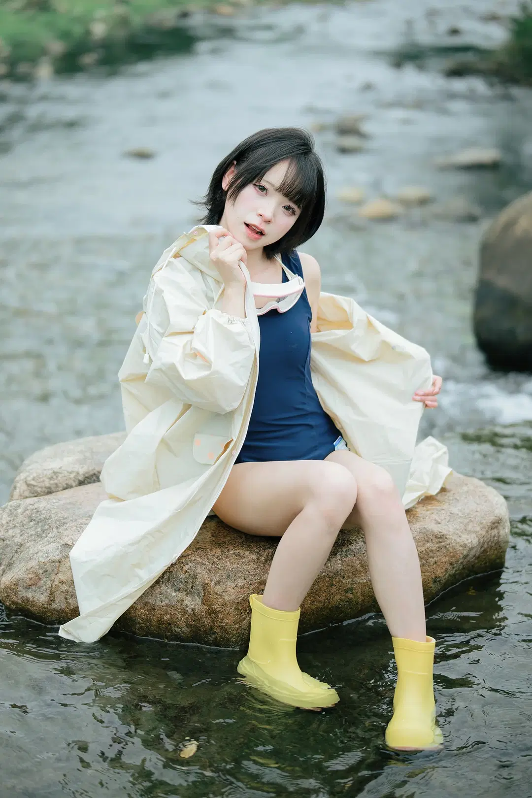夏日溪流边的连体泳衣与黄雨靴写真 - HIRO_午饭饭 - 第10张
