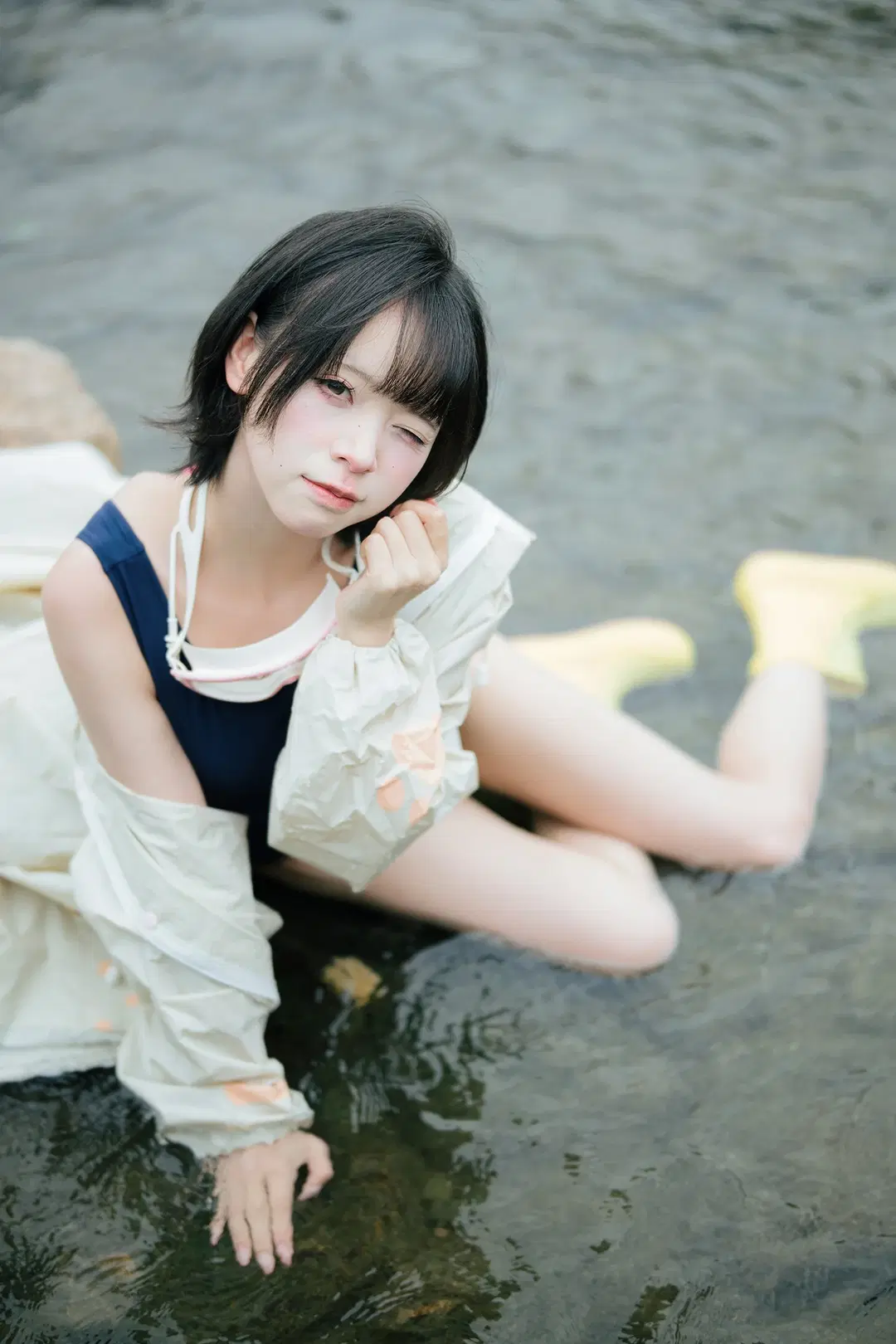 夏日溪流边的连体泳衣与黄雨靴写真 - HIRO_午饭饭 - 第17张
