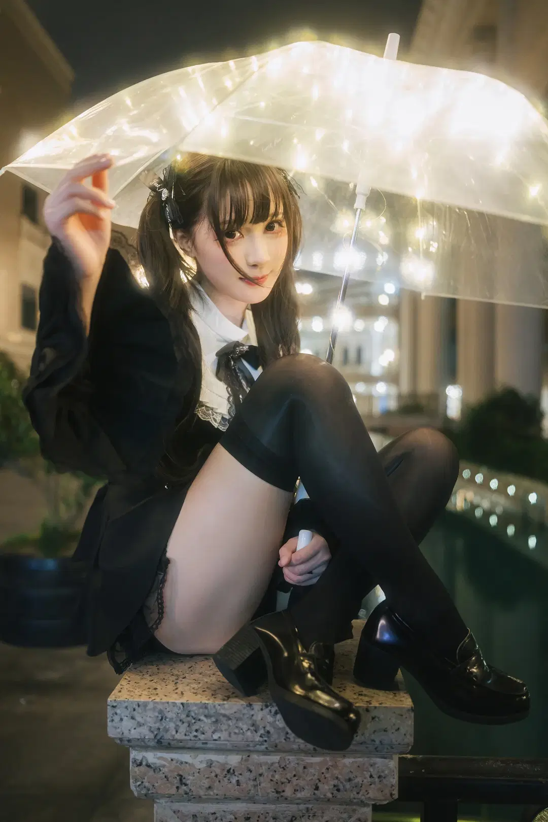 暗黑系穿搭, 夜景人像cos, 双马尾少女, 黑丝长筒袜, 发光伞cos