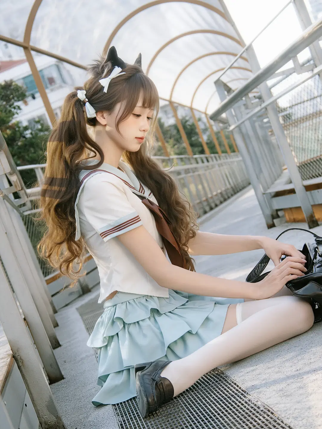 夏日楼梯间的双马尾水手服少女写真 - 北面色影 - 第16张