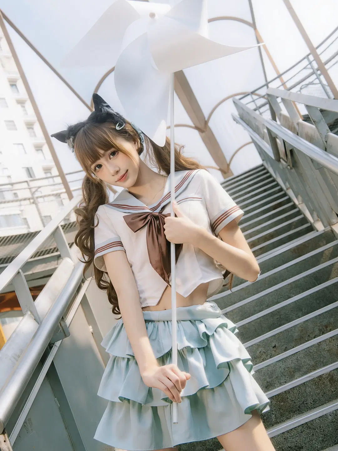夏日楼梯间的双马尾水手服少女写真 - 北面色影 - 第8张