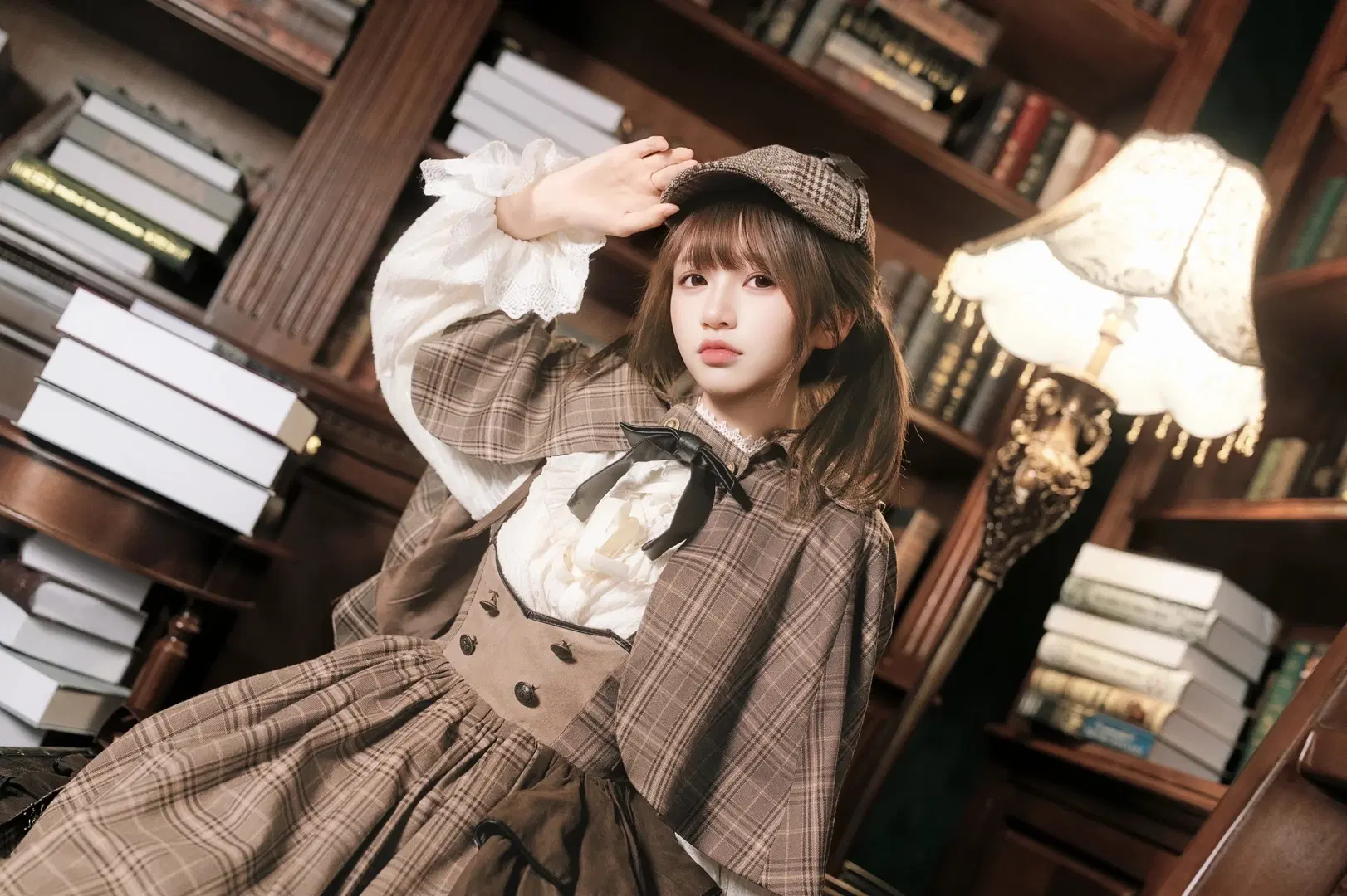 vintage detective style Cosplay: British collegiate style Infused with Bookish Charm and Sophistication by 北面色影 - Image 4