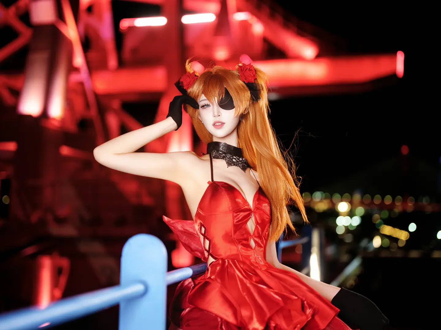 【アスカコスプレ】『新世紀エヴァンゲリオン』夜景に咲く真紅と漆黒の衝突 - 北面色影 - 2枚目