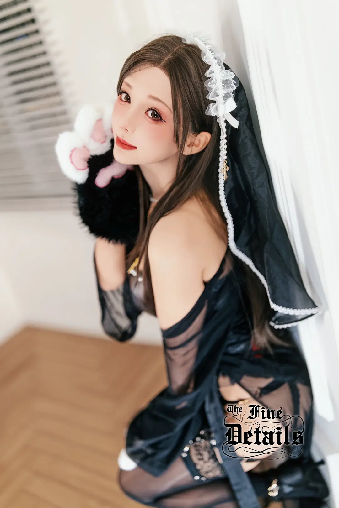 Dark Nun Style Look: The Mysterious Allure of Black and Gold by 北面色影 - Image 6
