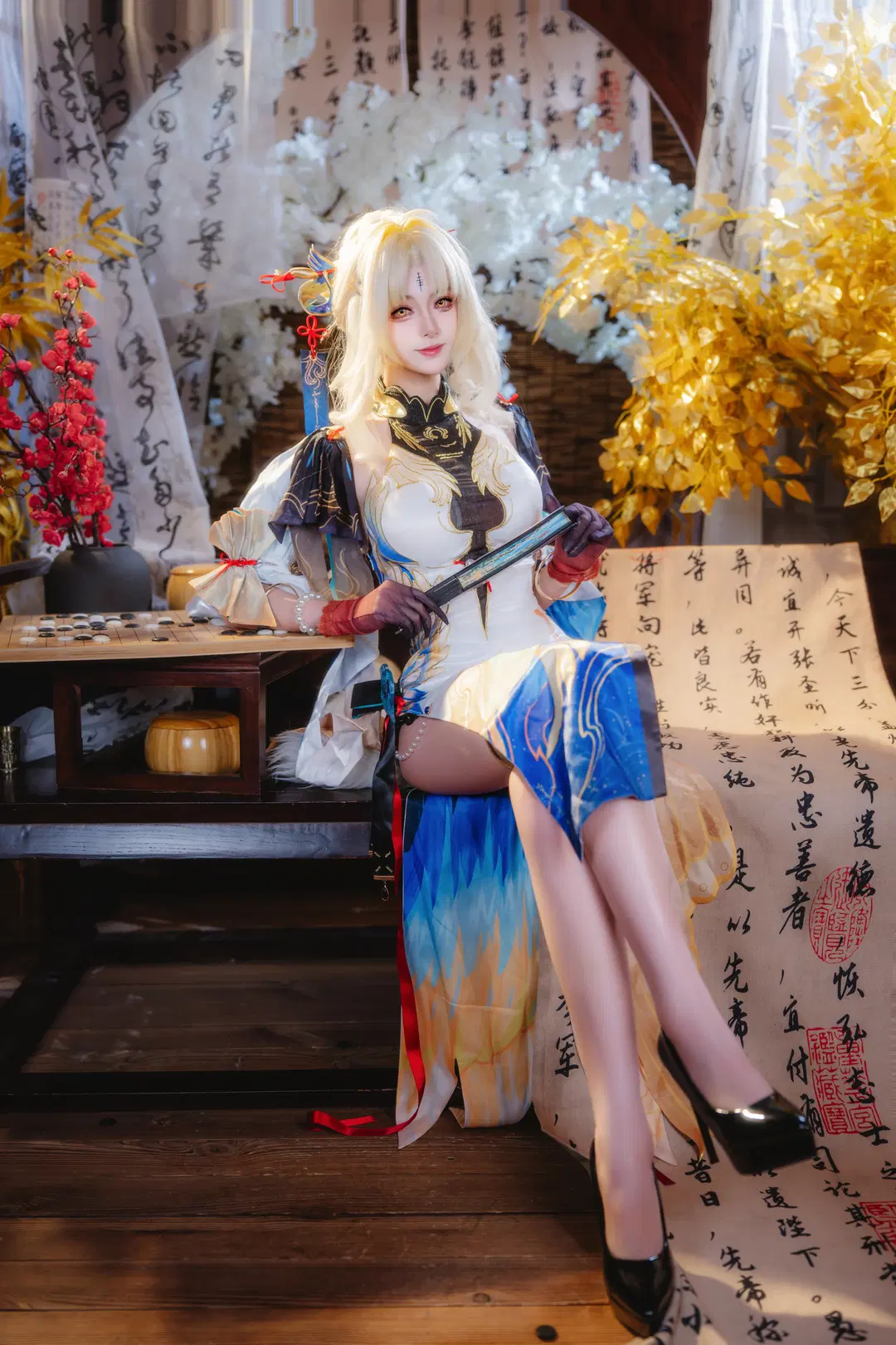 【穂穂コスプレ】鳴潮が紡ぐ白碧の中国風、一手と一扇の妙 - 青阳 - 4枚目