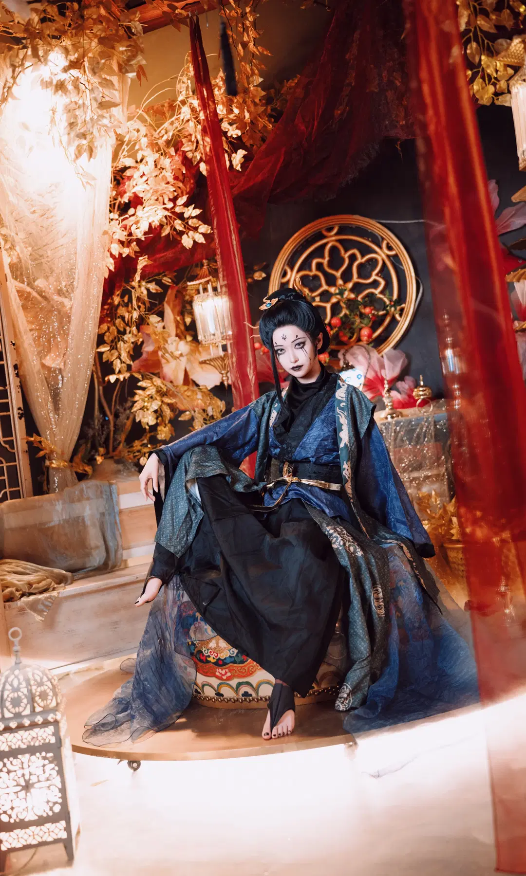Black Myth: Wukong cosplay: Collision of dark ancient style styling and red-gold ambiance by TimeAfterTime_ - Image 4