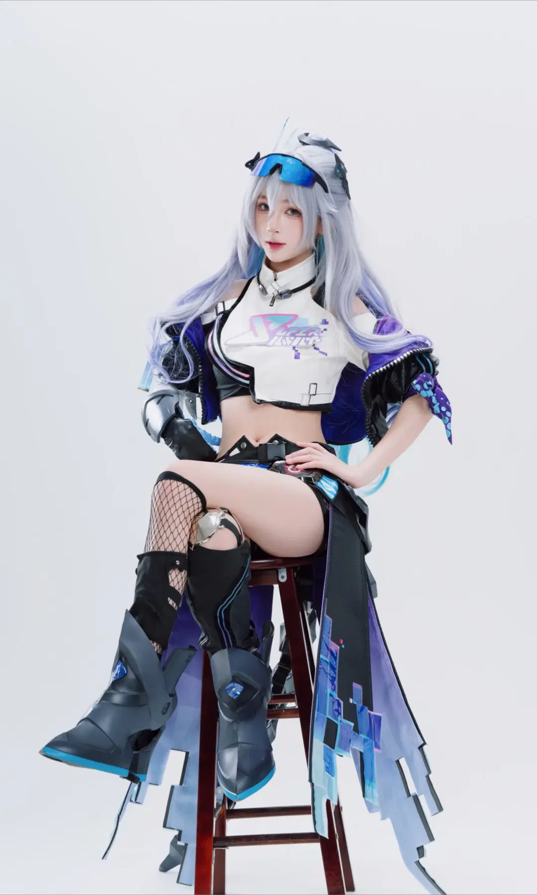 2D, Honkai: Star Rail, Silver Wolf cosplay, Sweet and cool style, Stockings