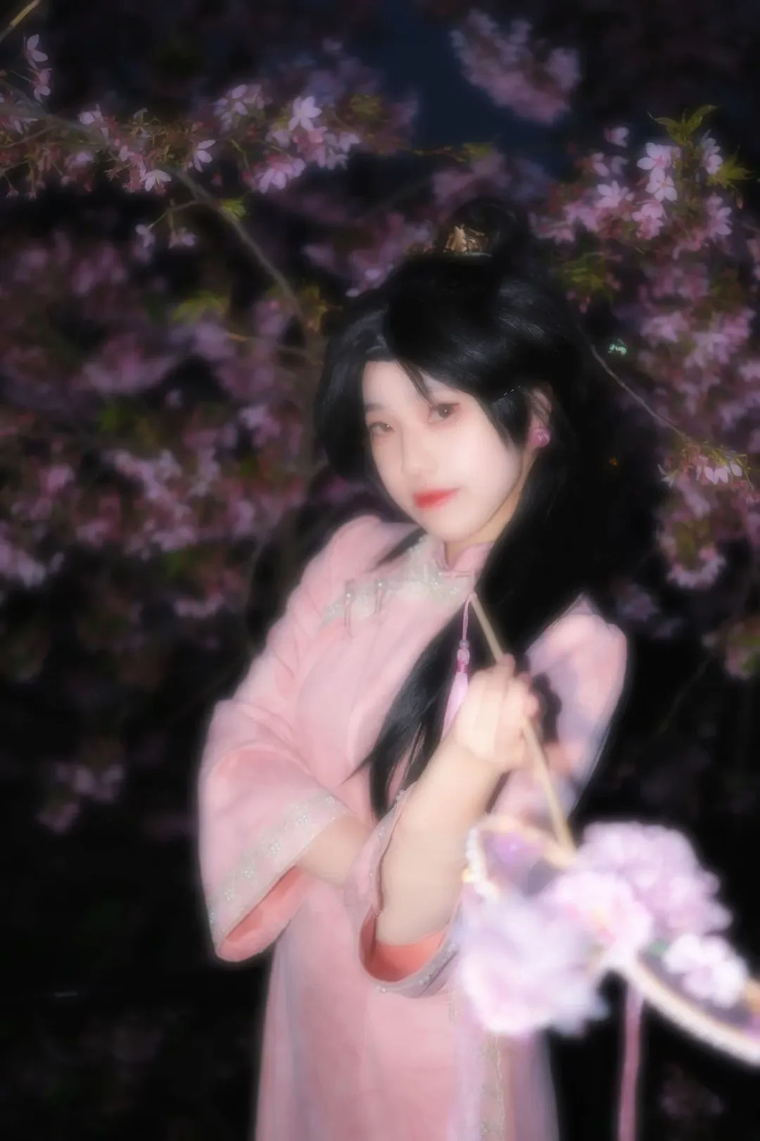 无畏契约, cosplay摄影, 贤者cos, 旗袍私设, 樱花夜拍 - 第2张