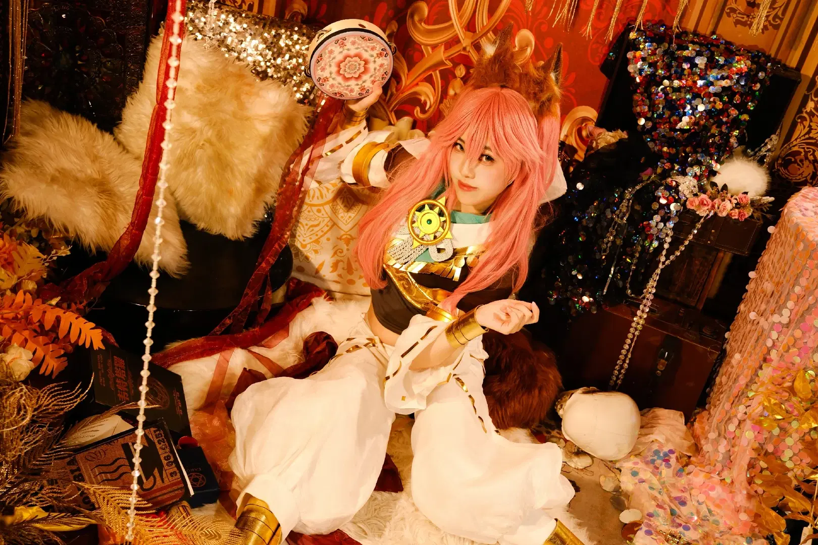 [Tamamo no Mae cosplay] Fate Mythological Mystic Code of the Sun, Tamamo-no-Mae's gorgeous debut by 萧晓雾 - Image 3