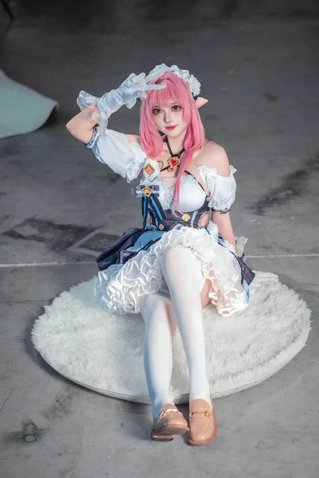【エリシア コスプレ】崩壊 3rd 真我・人の律者（エリシア）ピンク髪メイドスタイリング - WIFI（接正片 - 2枚目