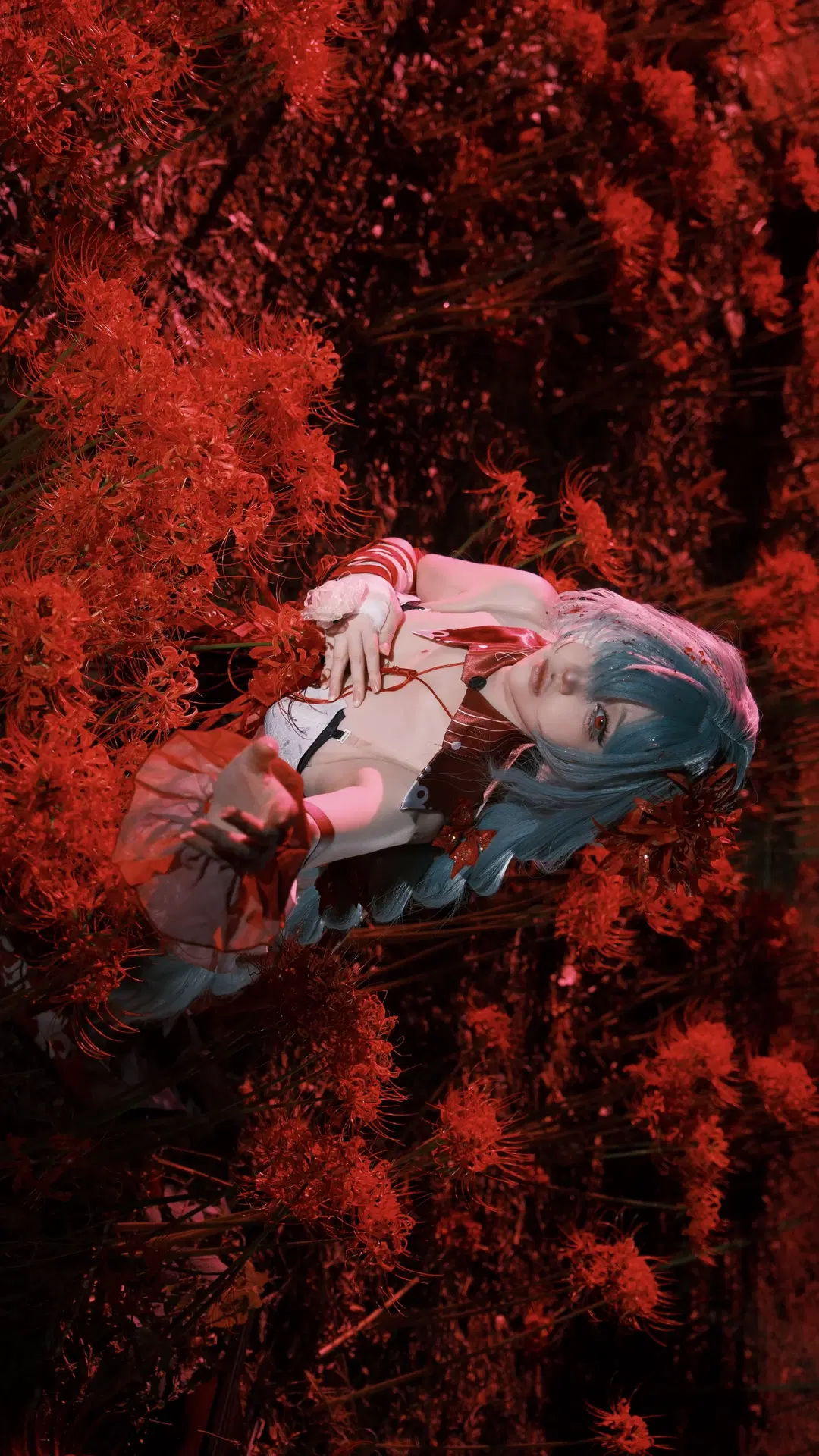 鸣潮, 二次元cosplay, 弗洛洛cos, 暗黑风摄影, 彼岸花cos