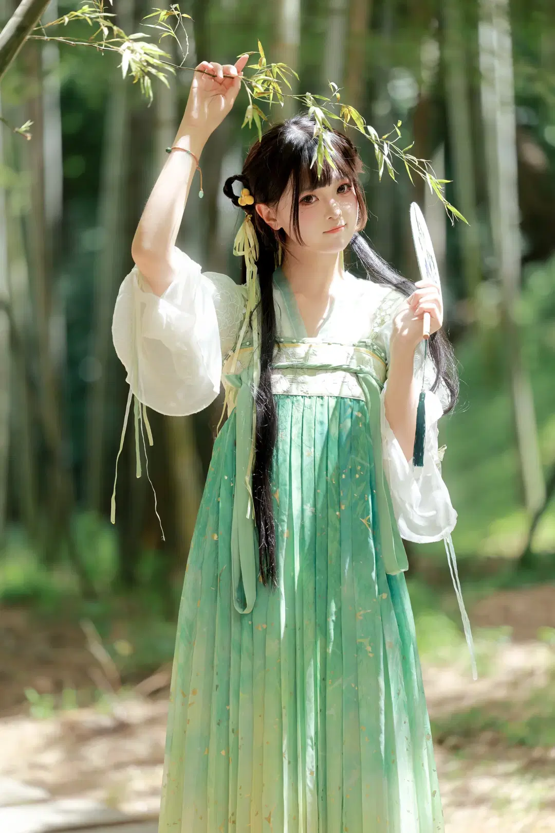 [Lin Miaomiao cosplay] Quirky Little Junior Sister: A First Ancient-Style Experience in the Bamboo Grove by 晨星 - Image 3
