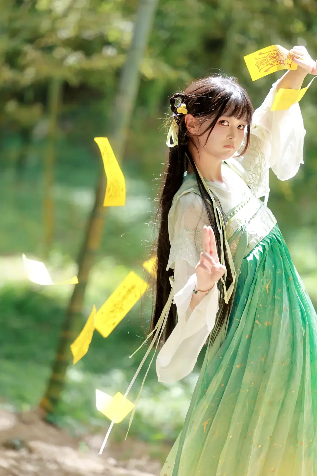 [Lin Miaomiao cosplay] Quirky Little Junior Sister: A First Ancient-Style Experience in the Bamboo Grove by 晨星 - Image 4
