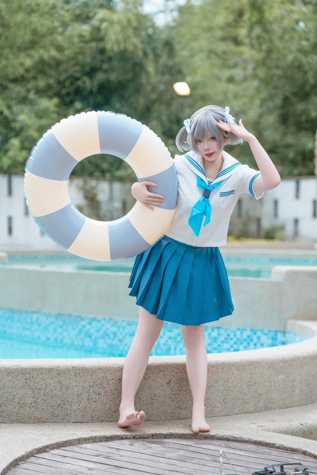 阴天泳池边的水手服JK写真拍摄记录 - 一只豆沙团子 - 第4张